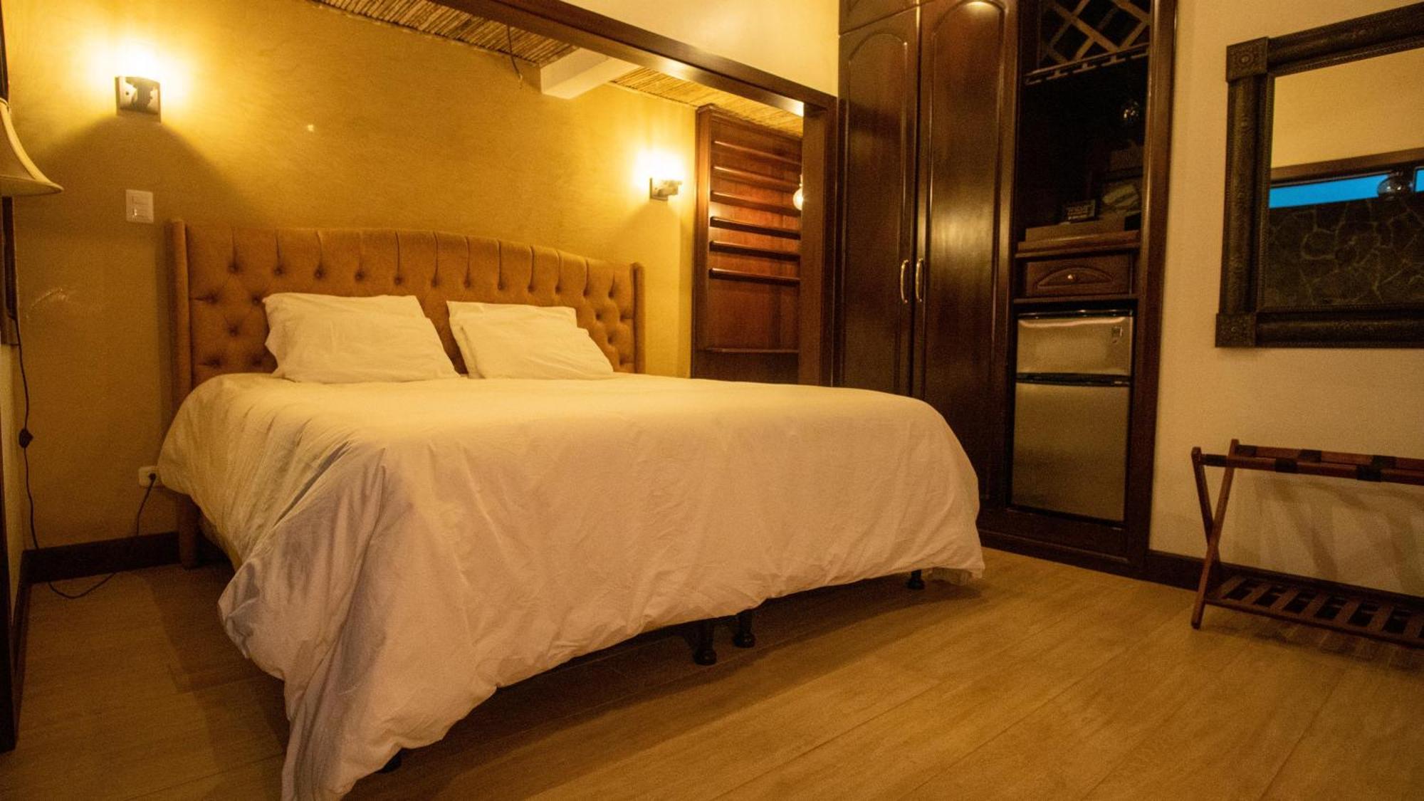 Hotel Poza Blanca Lodge San Mateo Luaran gambar