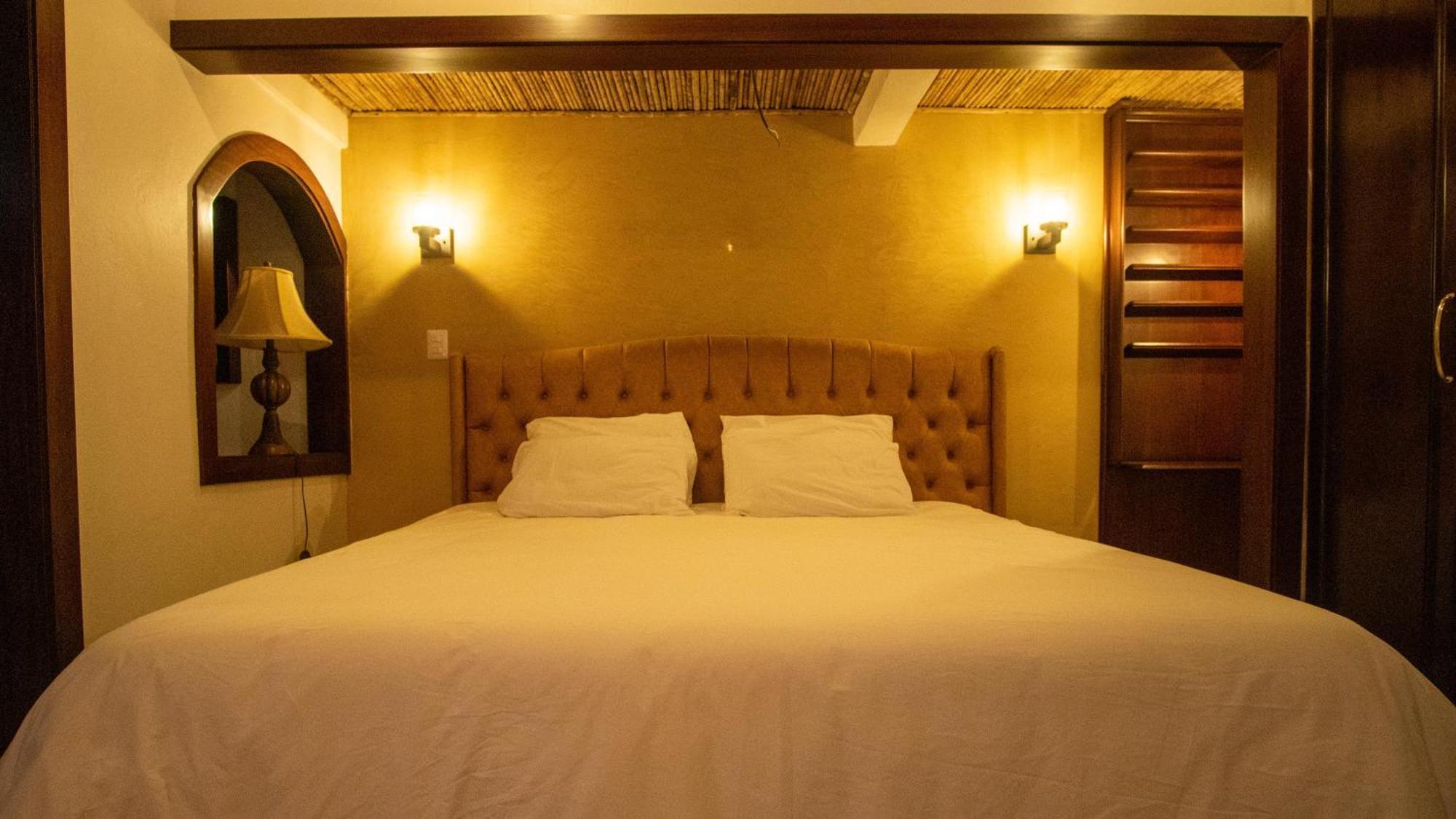 Hotel Poza Blanca Lodge San Mateo Luaran gambar