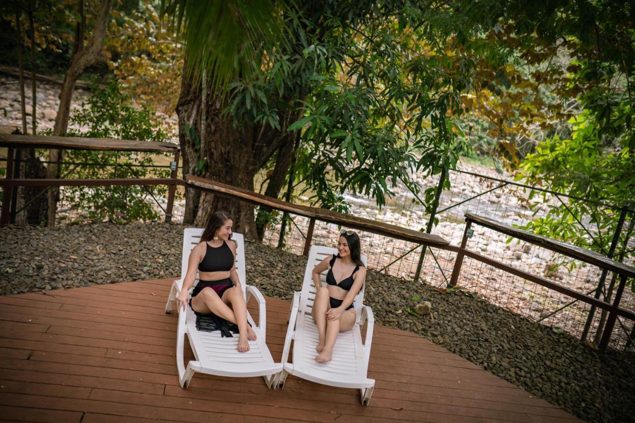 Hotel Poza Blanca Lodge San Mateo Luaran gambar